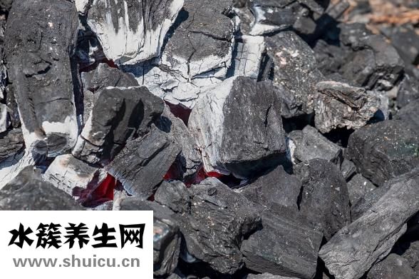 木炭中毒怎么办