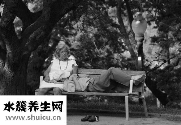 老爱眨眼睛怎么办