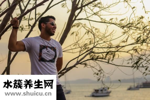 废衣服怎么做门帘