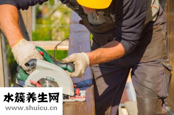 废衣服怎么做门帘