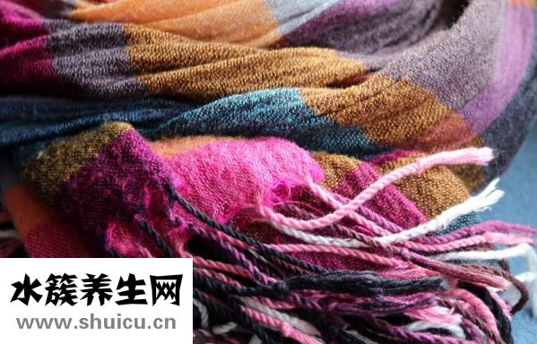 长的围巾怎么戴