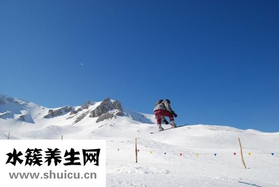 滑雪圈怎么玩