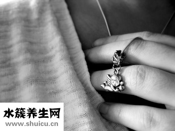 用哑铃怎么锻炼臂力