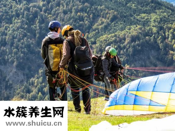 吃饭汗多是怎么回事