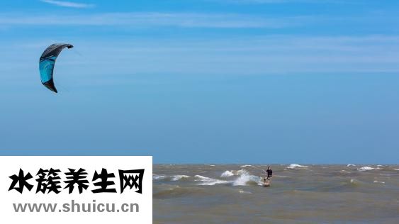 后腰两侧肥肉怎么减