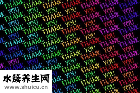 前移眼影怎么画