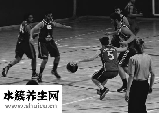 乒乓球打高了怎么办