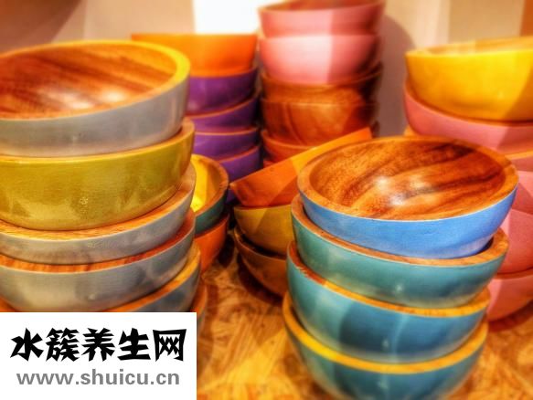 下眼袋发青怎么治疗