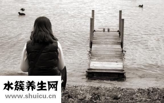 后妈对我不好怎么办