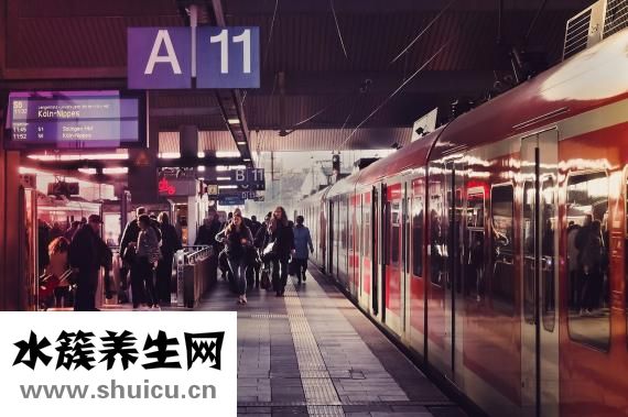与公交车刮蹭怎么办