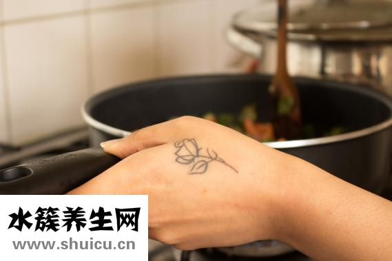 下睑外翻怎么办