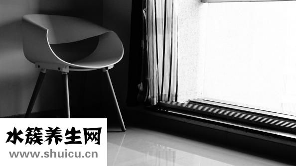 婴儿手指白怎么回事