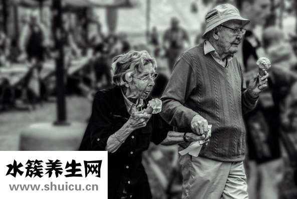 头发定型后怎么洗头