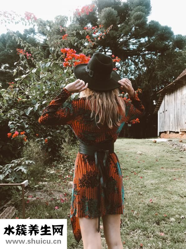 衣服有药味怎么洗