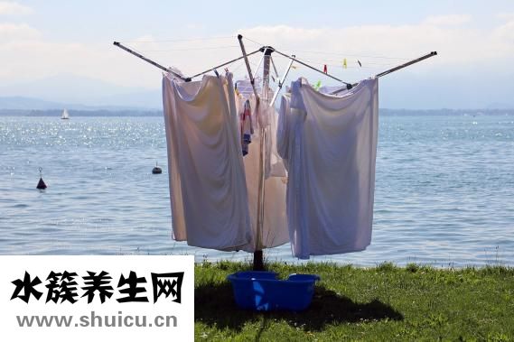 羽绒服长霉了怎么办