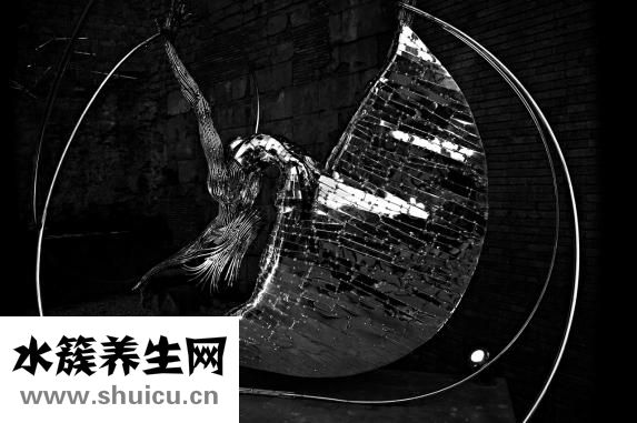 手背上起筋包怎么办