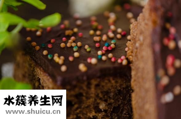 怎么用纸做装饰