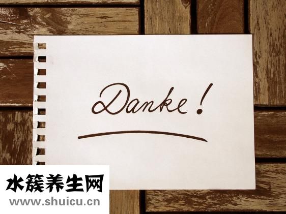 怎么形容怪笑声