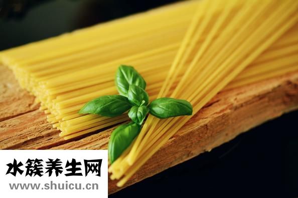 四个的饭怎么做面条