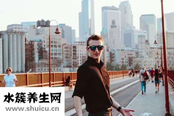 自己怎么弄出耳结石