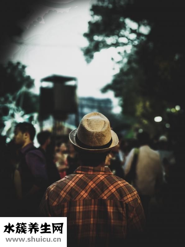 自己怎么弄出耳结石