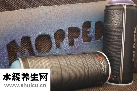 脸上喷漆怎么洗？注意事项有哪些？