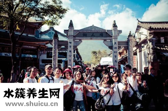 指甲里扎刺怎么办