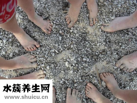 腿摔断了怎么治