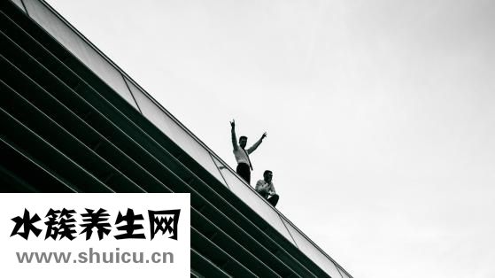 宝宝吃奶粉吐怎么办
