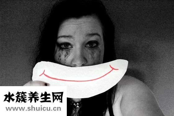 眼睛眼泪少怎么回事