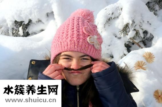 玩雪后手肿怎么办