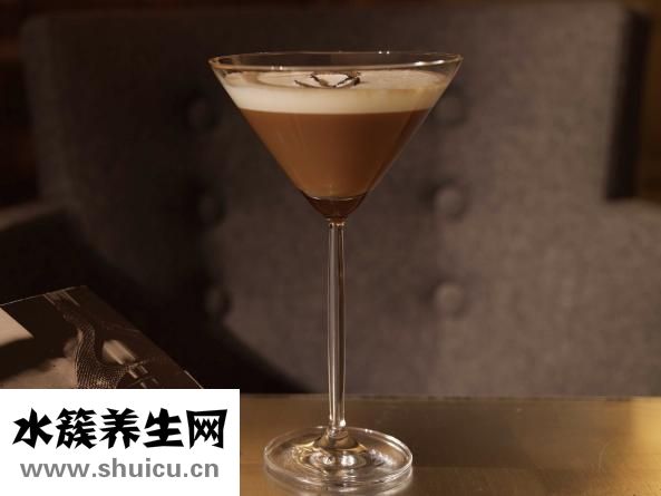 渐变色鸡尾酒怎么做