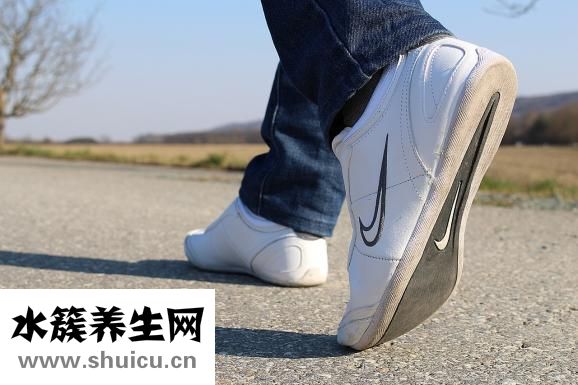 胸大肌怎么练