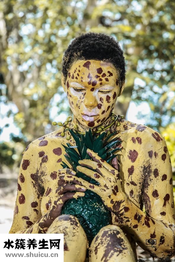 衣服吸灰尘怎么办