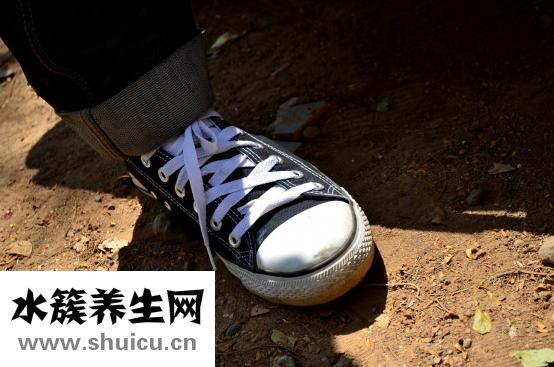 下蹲不稳怎么练习