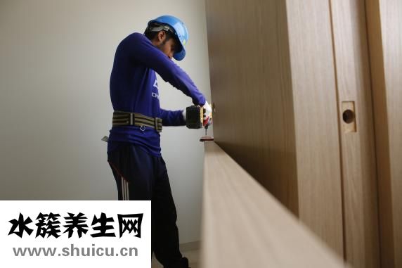 驼背要怎么纠正