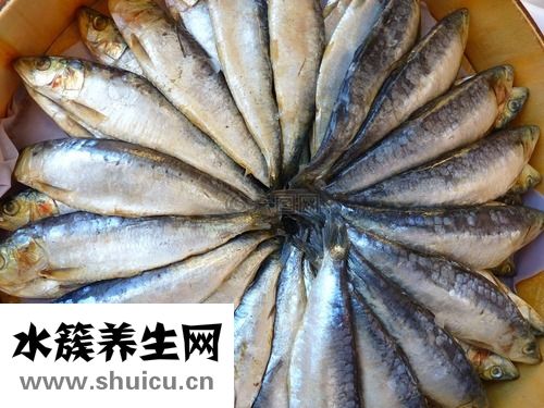 清蒸小鲫鱼一碗荷包豆豉蒸黄鲫鱼