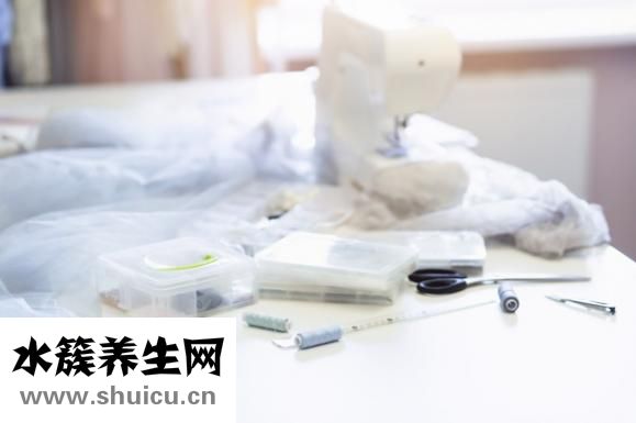 直肠癌患者需更换粪袋医生：痛苦又无助