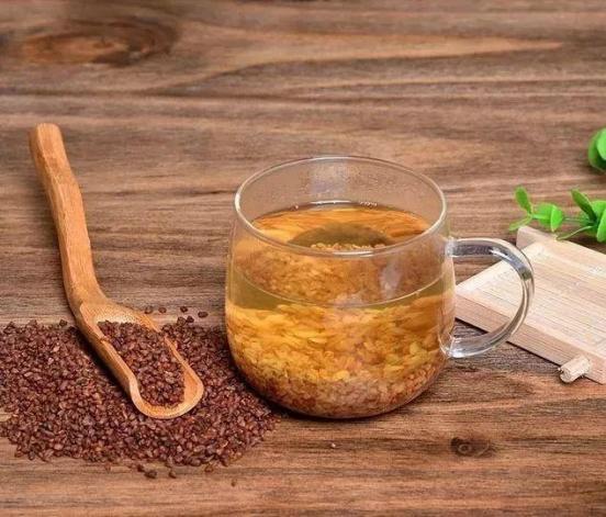 四种人不能喝苦荞茶水（四种人不能喝苦荞茶）