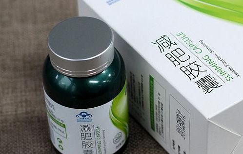 左旋肉碱的作用与危害有哪些（左旋肉碱的作用与危害）