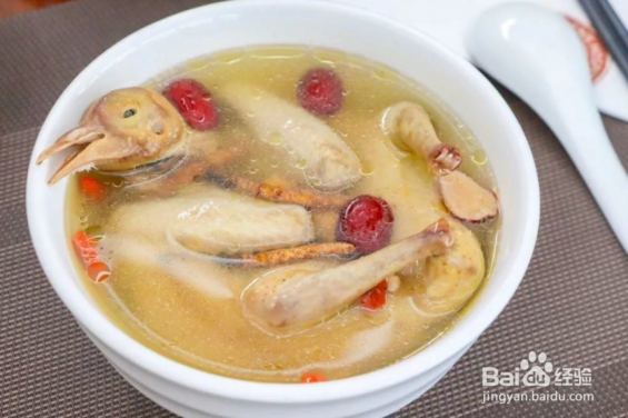 海参鸽子汤怎么炖最营养（鸽子汤怎么炖最营养）