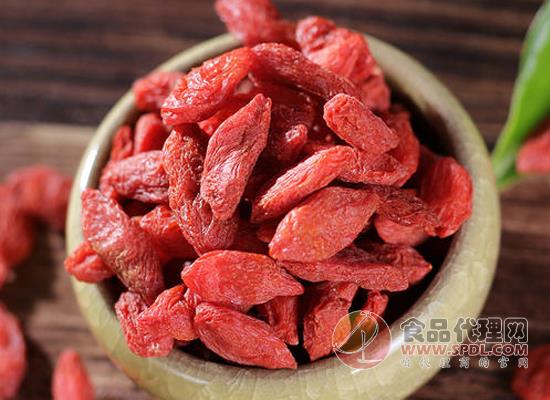 吃红枸杞有什么好处（吃红枸杞会发胖吗）