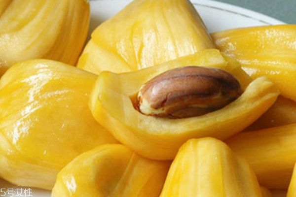 菠萝蜜的功效与禁忌（菠萝蜜是清火还是上火）