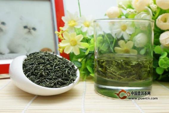 女性长期喝绿茶的好处和坏处（女性长期喝绿茶的好处和坏处有哪些）