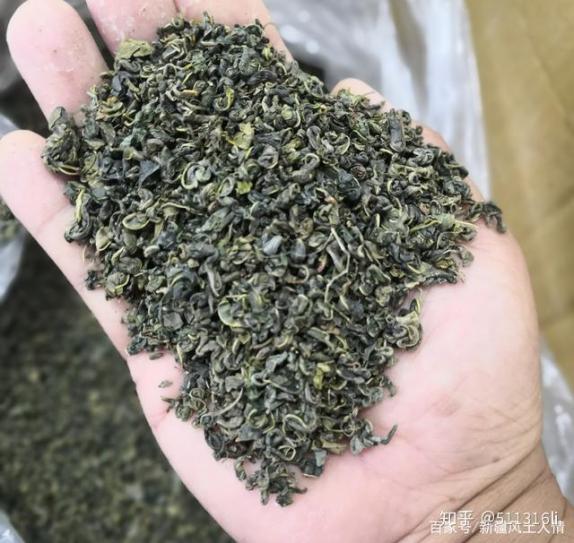 罗布麻茶的功效与禁忌（罗布麻茶的功效与禁忌哪些人不能喝罗布麻茶）