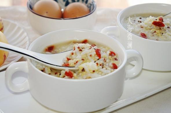 藜麦米的功效与作用（有机藜麦米的功效与作用）