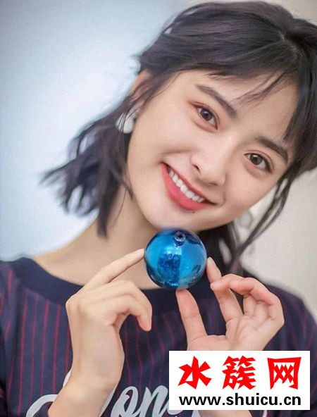 沈月像杨幂