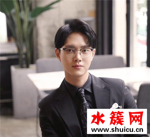 偶然发现的一天男演员个人资料介绍