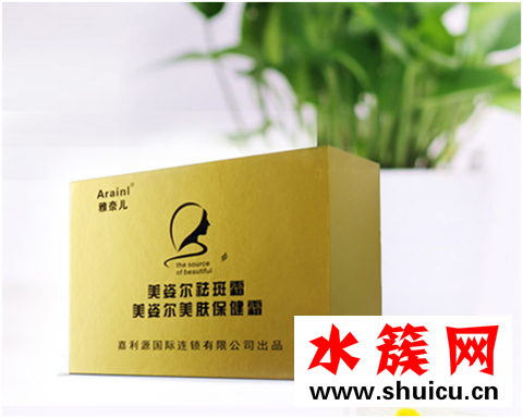 脸上长斑是什么原因？三大因素不容忽视