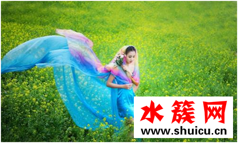 脸上长斑是什么原因？三大因素不容忽视